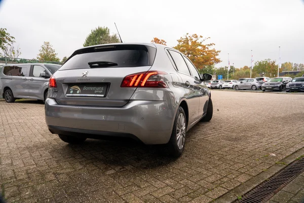 Peugeot 308 (2021) — foto 33 van 64