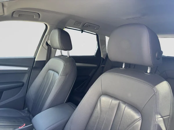 AUDI Q5 Dsl (2021) — foto 14 van 16