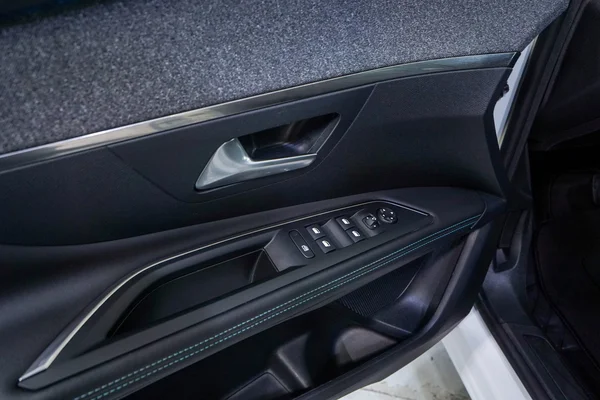 Peugeot 3008 PHEV (2023) — foto 9 van 54