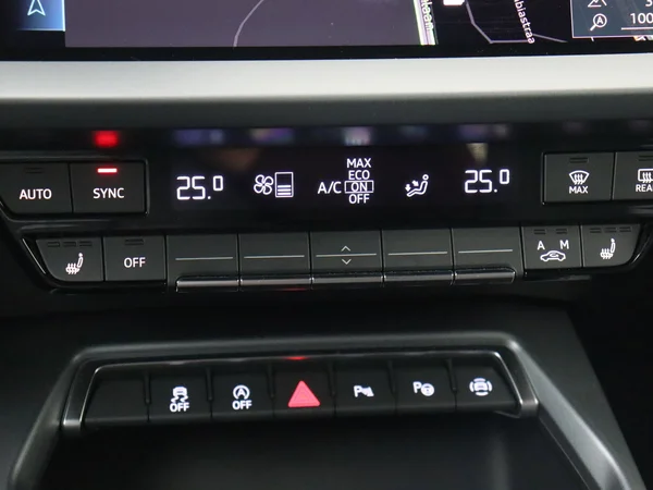 AUDI A3 Sportback (2025) — foto 10 van 18