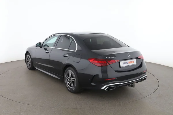 Mercedes-Benz C-Klasse (2024) — foto 13 van 18