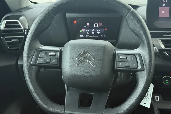 Citroen C4 (2022) — foto 2 van 22