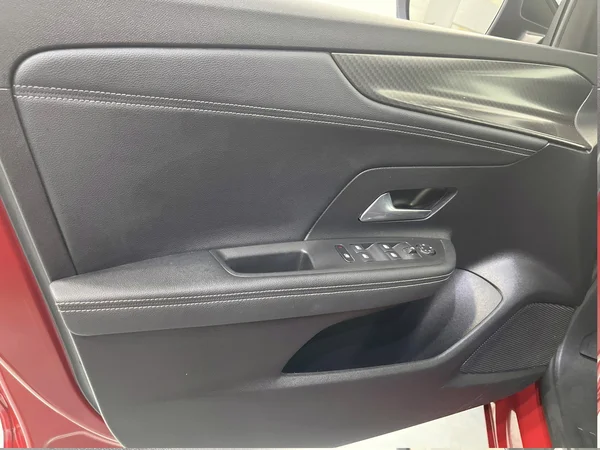 Opel Mokka (2022) — foto 50 van 58