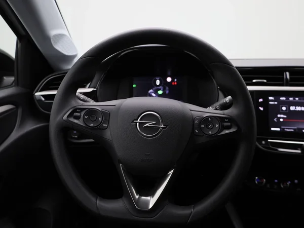 Opel Corsa-e (2022) — foto 37 van 39
