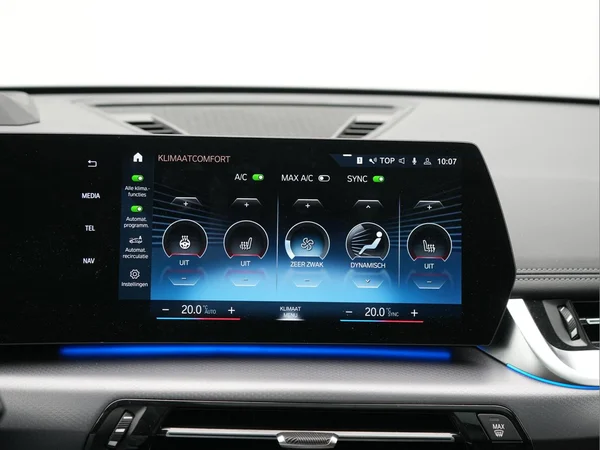 BMW X1 PHEV (U11) (2023) — foto 28 van 54