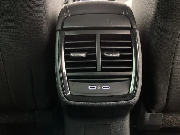 SKODA Scala (2025) — foto 10 van 36