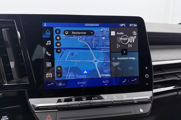 Renault Austral E-Tech (HEV) (2025) — foto 8 van 36