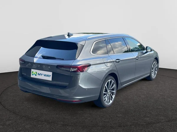 SKODA Superb Combi (2025) — foto 17 van 21