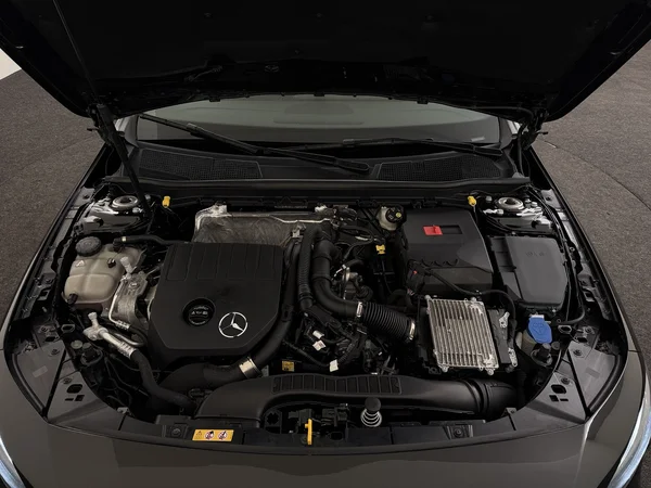 MercedesBenz A 180 (2024) — foto 6 van 28