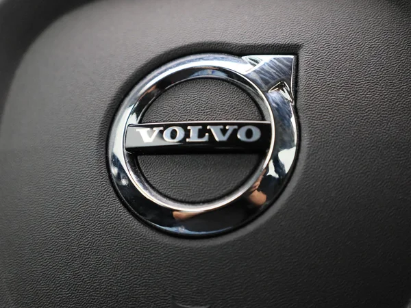 Volvo XC60 (2021) — foto 21 van 44