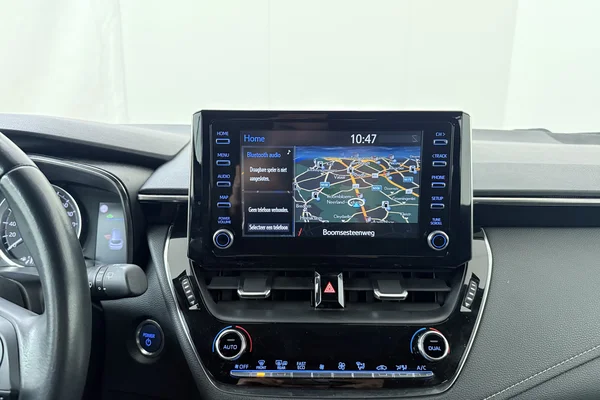 Toyota Corolla SW Hybrid (HEV) (2022) — foto 3 van 21