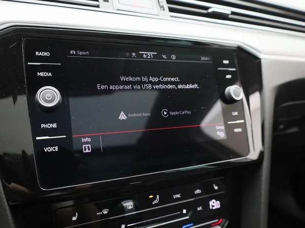 Volkswagen Passat (2024) — foto 20 van 37