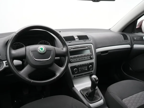 SKODA Octavia (2012) — foto 3 van 19