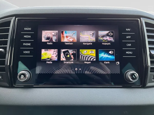 SKODA Karoq (2025) — foto 14 van 23