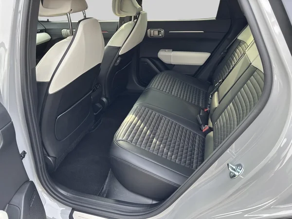 Kia EV4 (2025) — foto 15 van 30