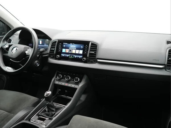 SKODA Karoq (2023) — foto 22 van 27