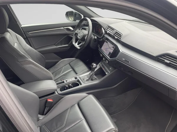 AUDI Q3 Sportback Dsl (2022) — foto 7 van 21