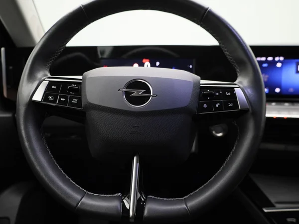 Opel Astra (2023) — foto 35 van 37