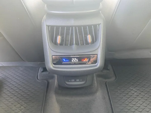 CUPRA Tavascan (2025) — foto 8 van 20