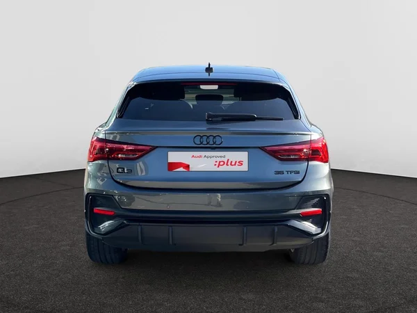 AUDI Q3 Sportback (2024) — foto 11 van 22