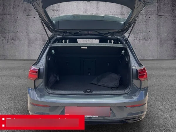 Volkswagen Golf VIII GTE (2023) — foto 2 van 10