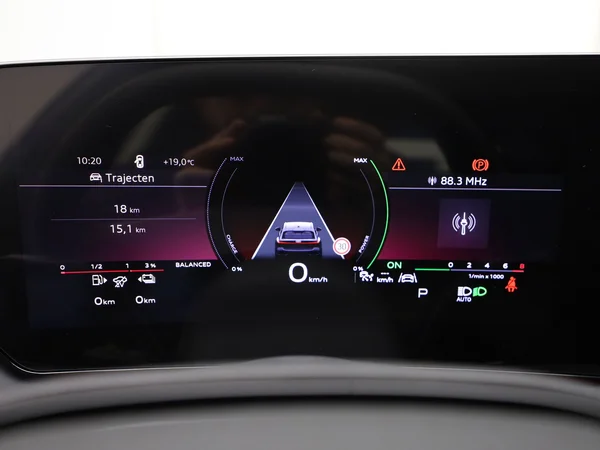 AUDI A5 Avant e-hybrid (PHEV) (2025) — foto 3 van 21