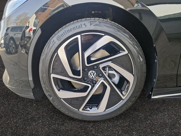 VOLKSWAGEN ID.7 Tourer (2026) — foto 8 van 16
