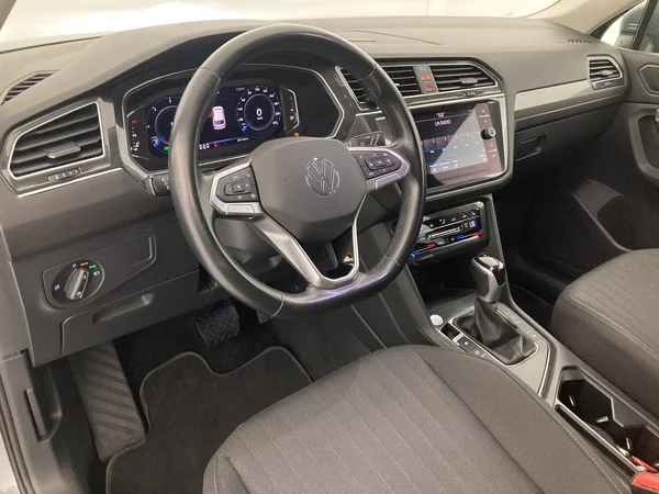 VOLKSWAGEN Tiguan Allspace (2023) — foto 15 van 36