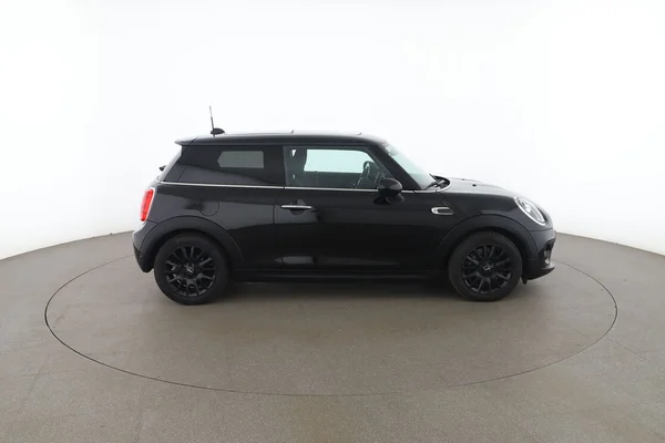 MINI MINI (2018) — foto 13 van 16