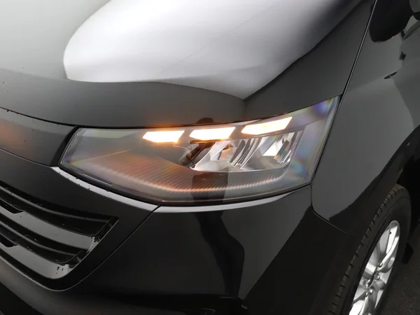 VOLKSWAGEN E-Transporter T7 32 Caravelle Lwb (2026) — foto 3 van 19
