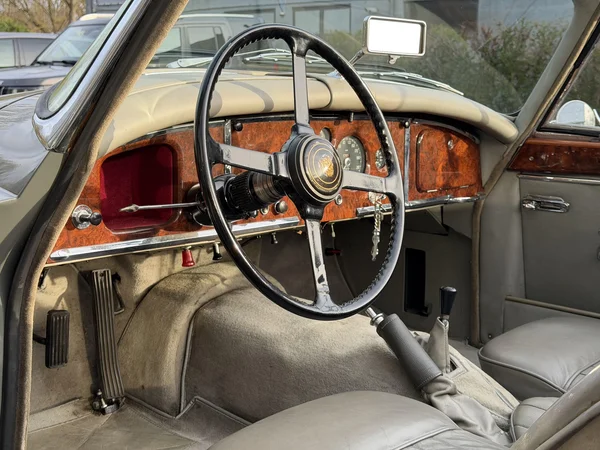 Jaguar XK (1960) — foto 15 van 21