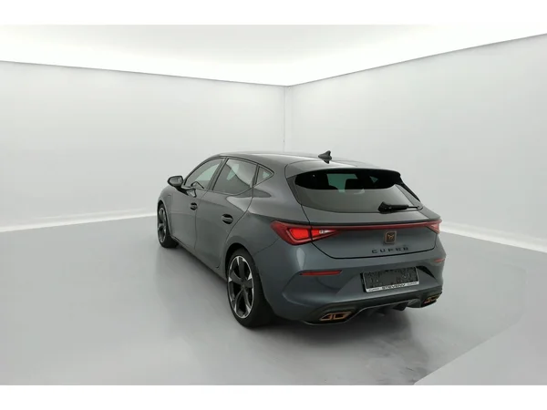 CUPRA Leon e-Hybrid (PHEV) (2023) — foto 32 van 36