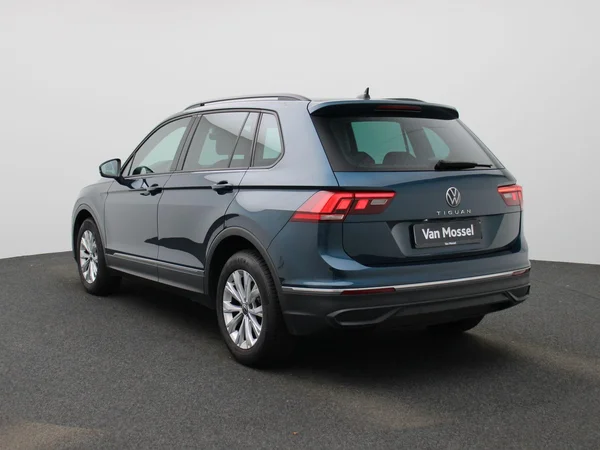 Volkswagen Tiguan (2022) — foto 12 van 39