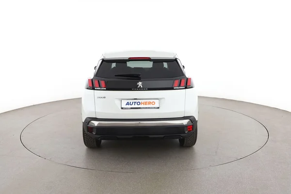 Peugeot 3008 (2019) — foto 11 van 16