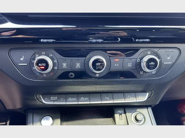 Audi Q5 Sportback (2022) — foto 10 van 36