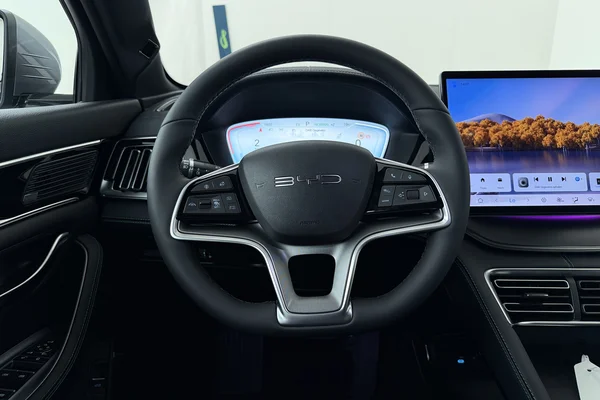 BYD Seal U PHEV (2026) — foto 2 van 16