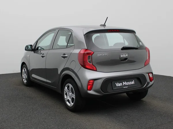 Kia Picanto (2023) — foto 12 van 34