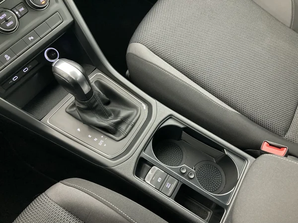 VOLKSWAGEN Touran (2020) — foto 19 van 36