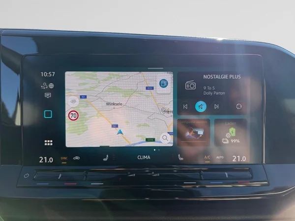 VOLKSWAGEN Caddy Maxi eHybrid (PHEV) (2026) — foto 3 van 16