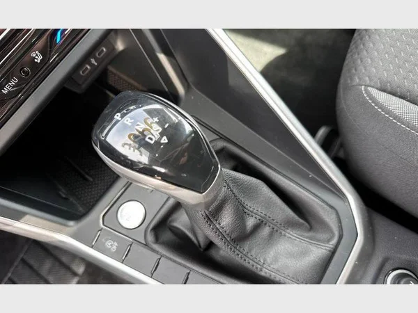 Volkswagen Taigo (2025) — foto 8 van 28