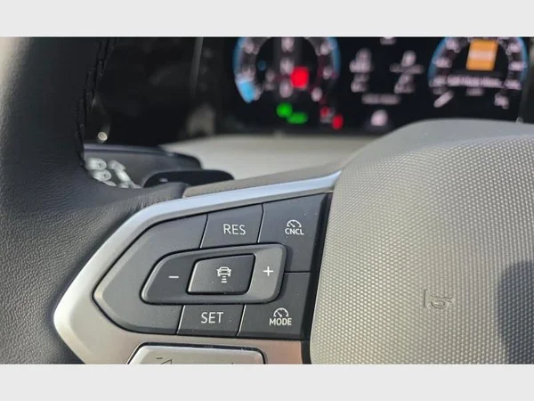 Volkswagen Golf VII SW (2026) — foto 6 van 24