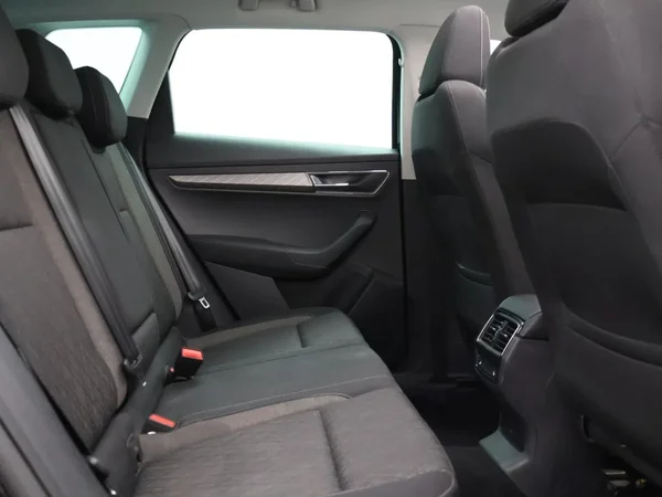 Škoda Karoq (2023) — foto 31 van 33