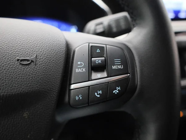 Ford Kuga (2023) — foto 10 van 31