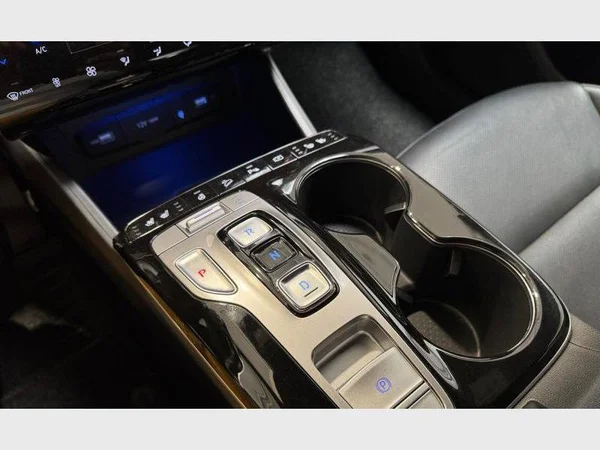 Hyundai TUCSON (2021) — foto 22 van 31