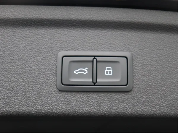 AUDI A3 Sportback PHEV (2025) — foto 4 van 17