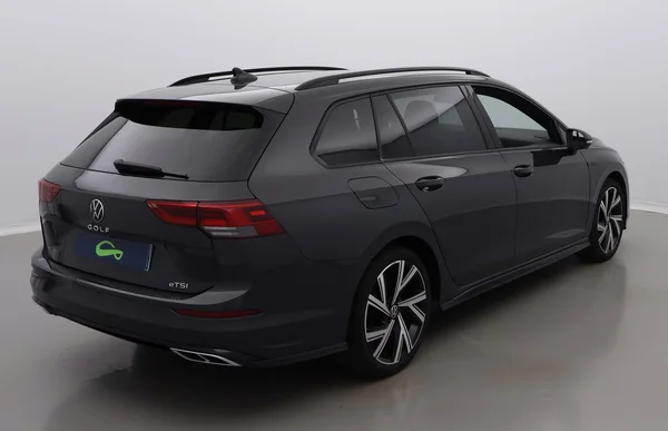 Volkswagen Golf VIII SW (2022) — foto 25 van 29