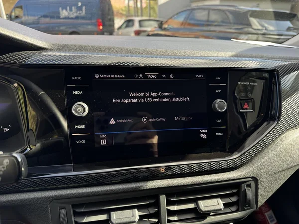 VOLKSWAGEN Polo (2023) — foto 3 van 16