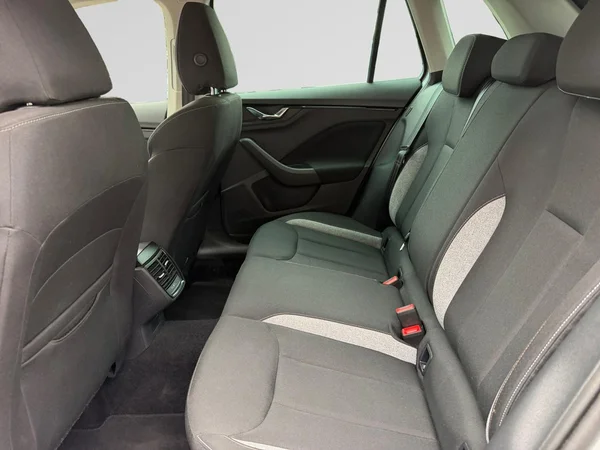 SKODA Kamiq (2025) — foto 2 van 20