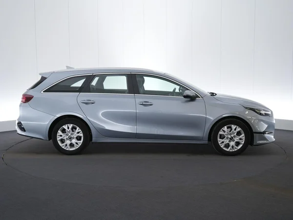 Kia cee'd (2024) — foto 19 van 23