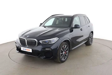 BMW X5 a3eaeca4-932f-4380-ba7b-205523fe67a9